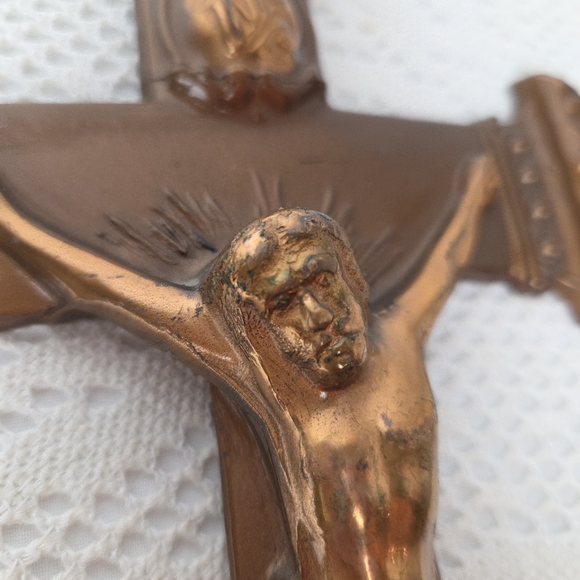 Vintage Copper Metal Crucifix Wall Decor Jesus Rosary Cross - Picture 10 of 12